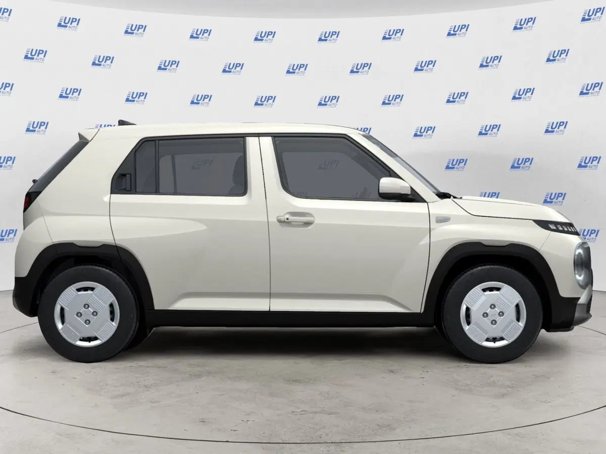 Hyundai Inster nuova a Pistoia (4)