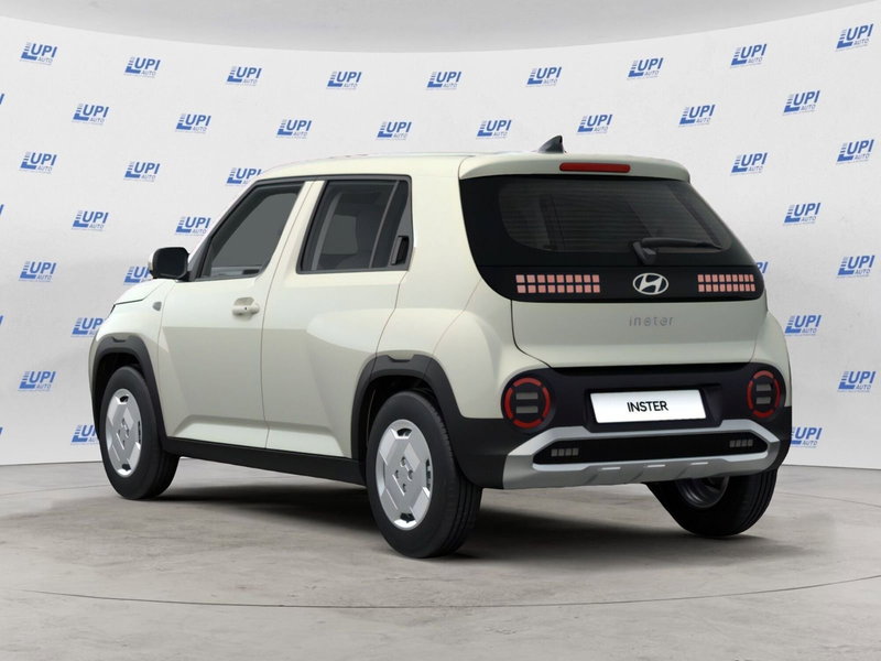 Hyundai Inster nuova a Pistoia (5)