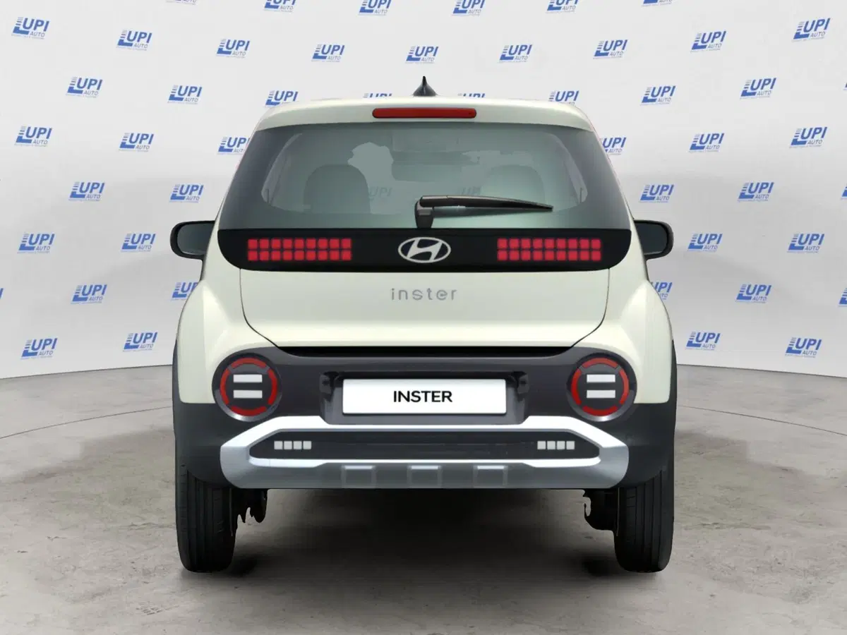 Hyundai Inster nuova a Pistoia (7)