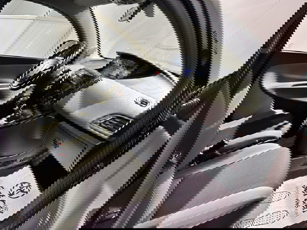 Lancia Ypsilon usata a Milano (12)