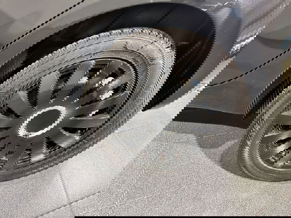 Lancia Ypsilon usata a Milano (6)