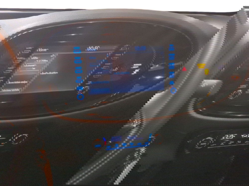 Toyota Aygo X usata a Milano (14)