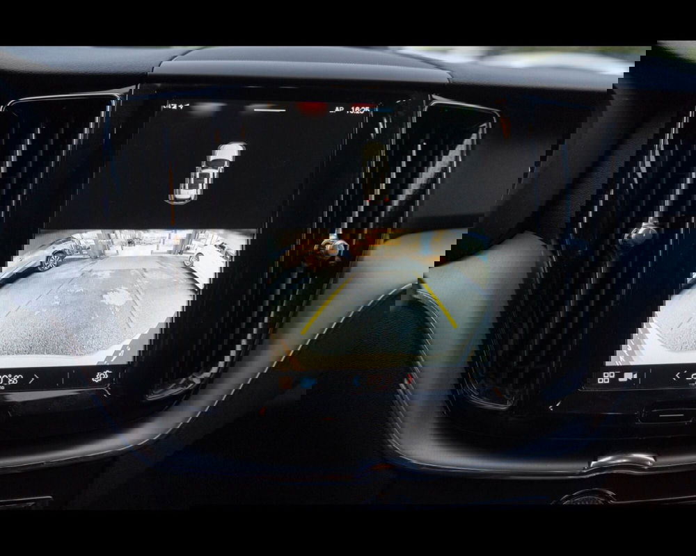 Volvo XC60 usata a Treviso (11)