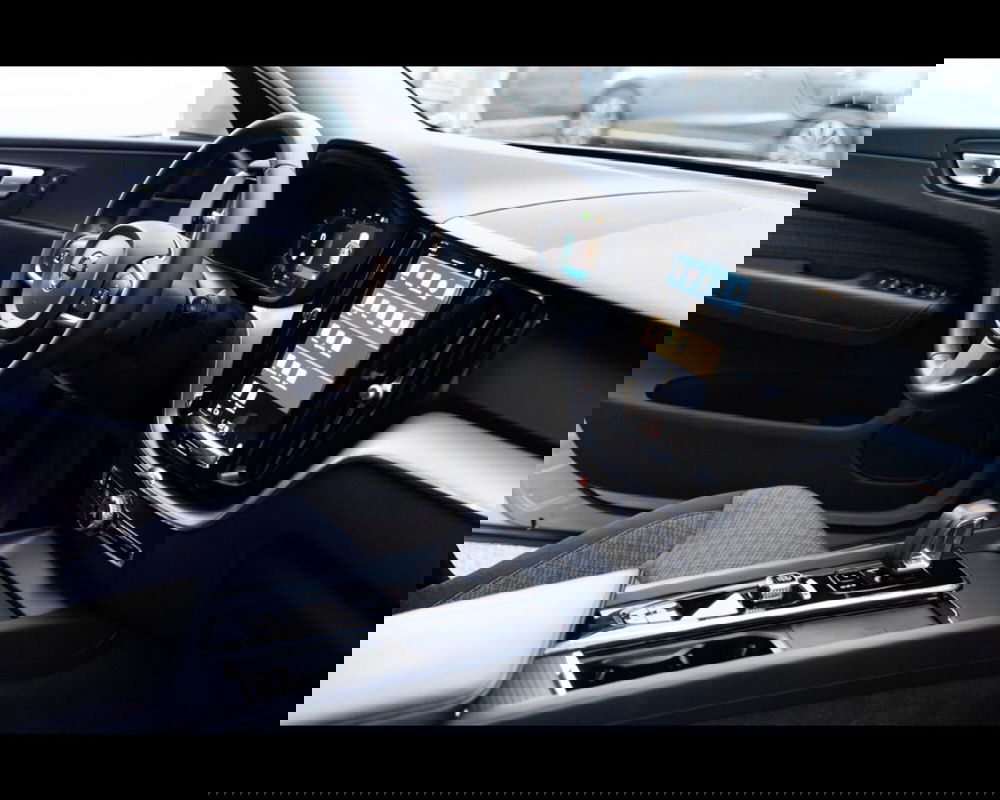 Volvo XC60 usata a Treviso (13)