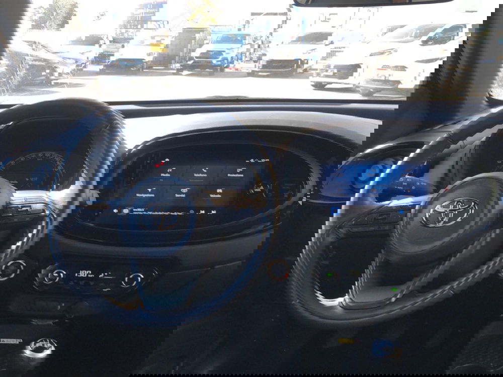 Toyota Aygo X usata a Mantova (19)