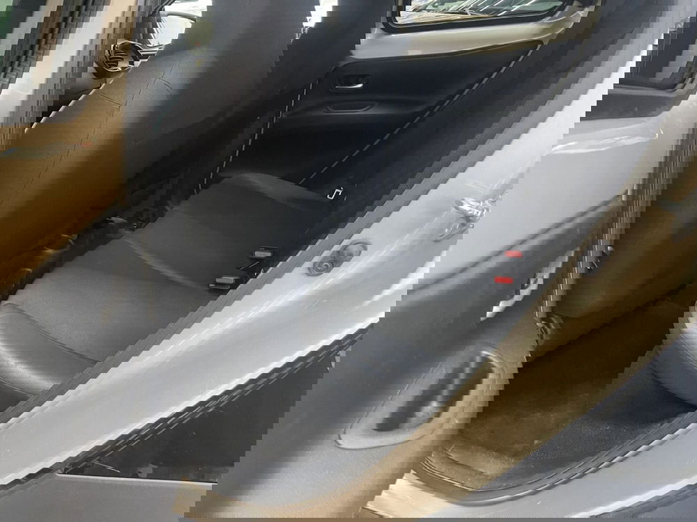 Toyota Aygo X usata a Bologna (8)