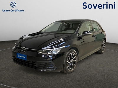 Volkswagen Golf 1.0 eTSI EVO DSG Life del 2022 usata a Bologna