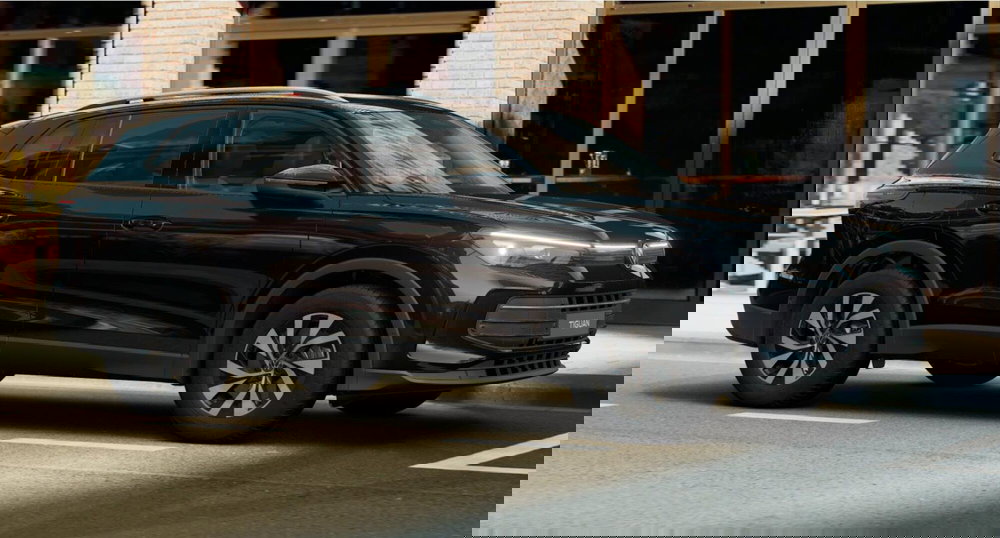 Volkswagen Tiguan nuova a Bologna (3)