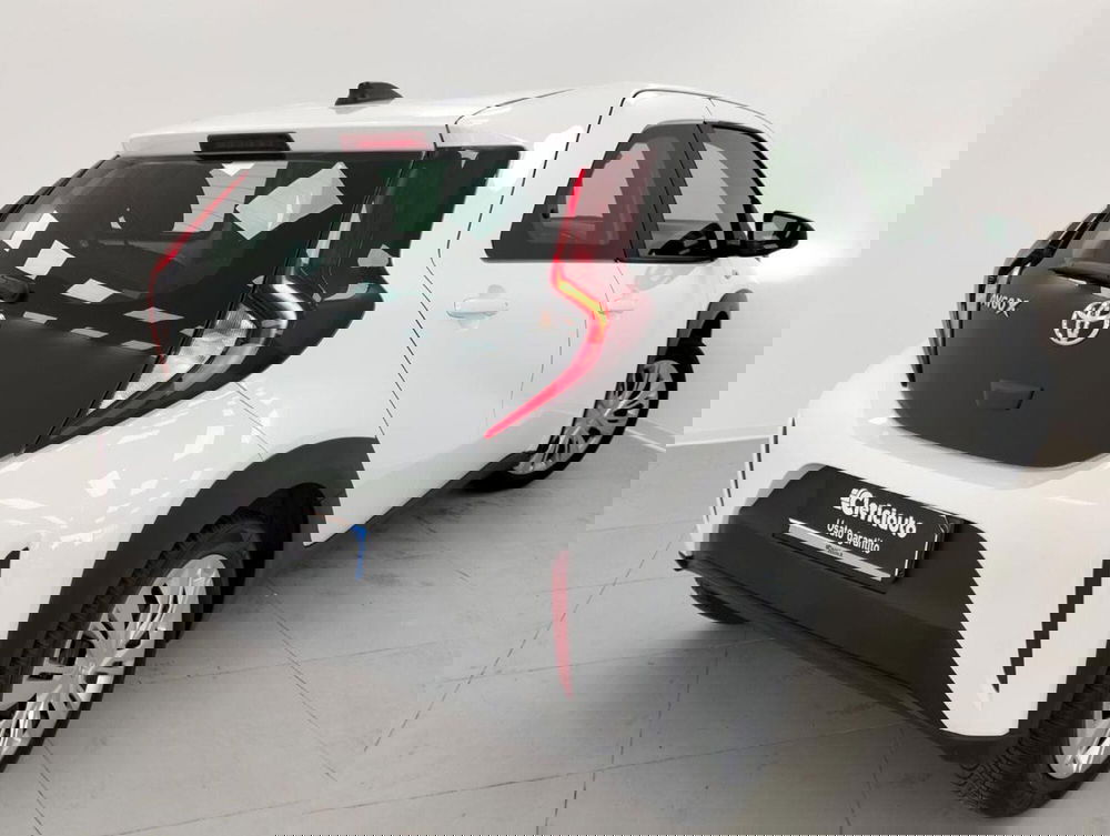 Toyota Aygo X usata a Como (2)