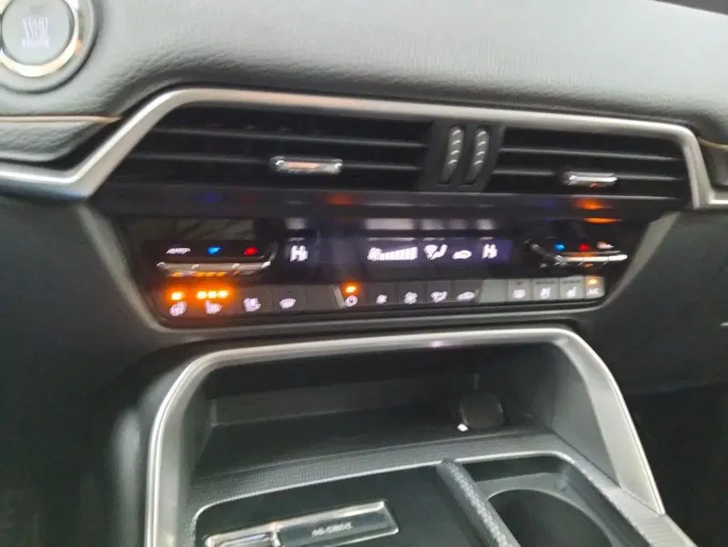 Mazda CX-60 nuova a Como (18)