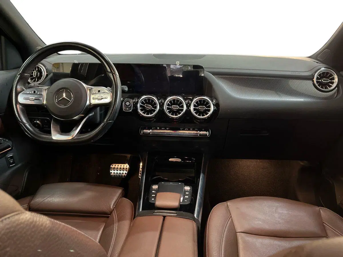 Mercedes-Benz GLA SUV usata a Foggia (8)