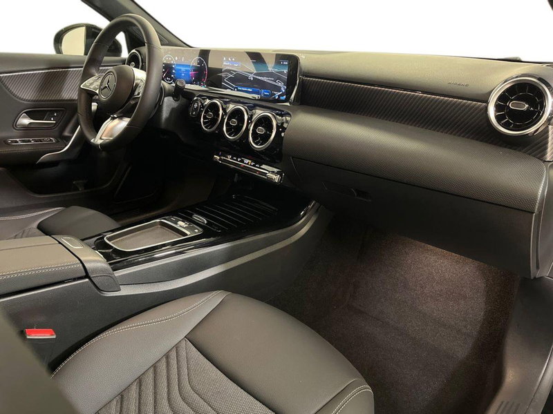 Mercedes-Benz Classe A usata a Milano (15)