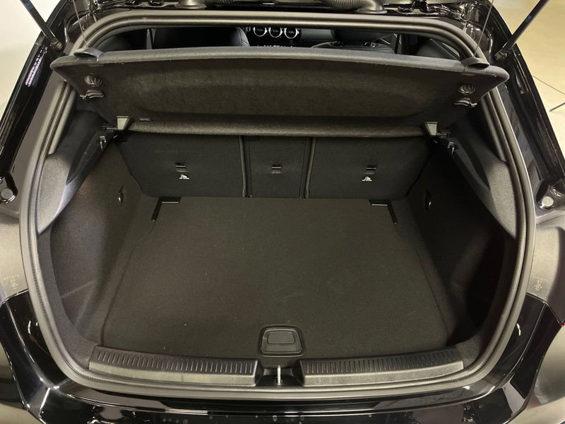 Mercedes-Benz Classe A usata a Milano (8)