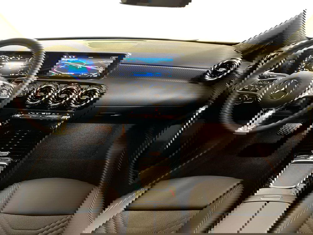 Mercedes-Benz Classe A usata a Milano (9)