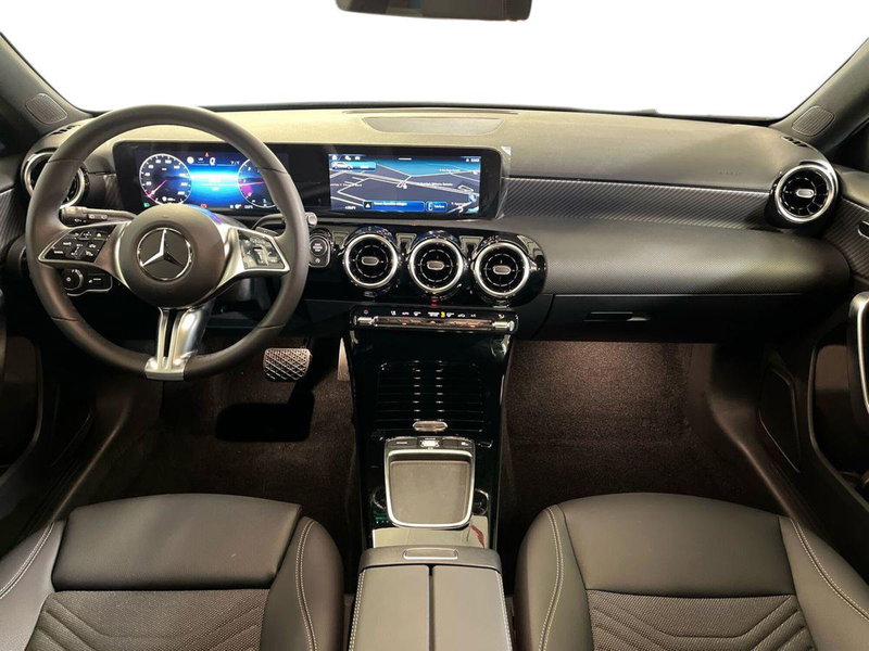 Mercedes-Benz Classe A usata a Milano (9)