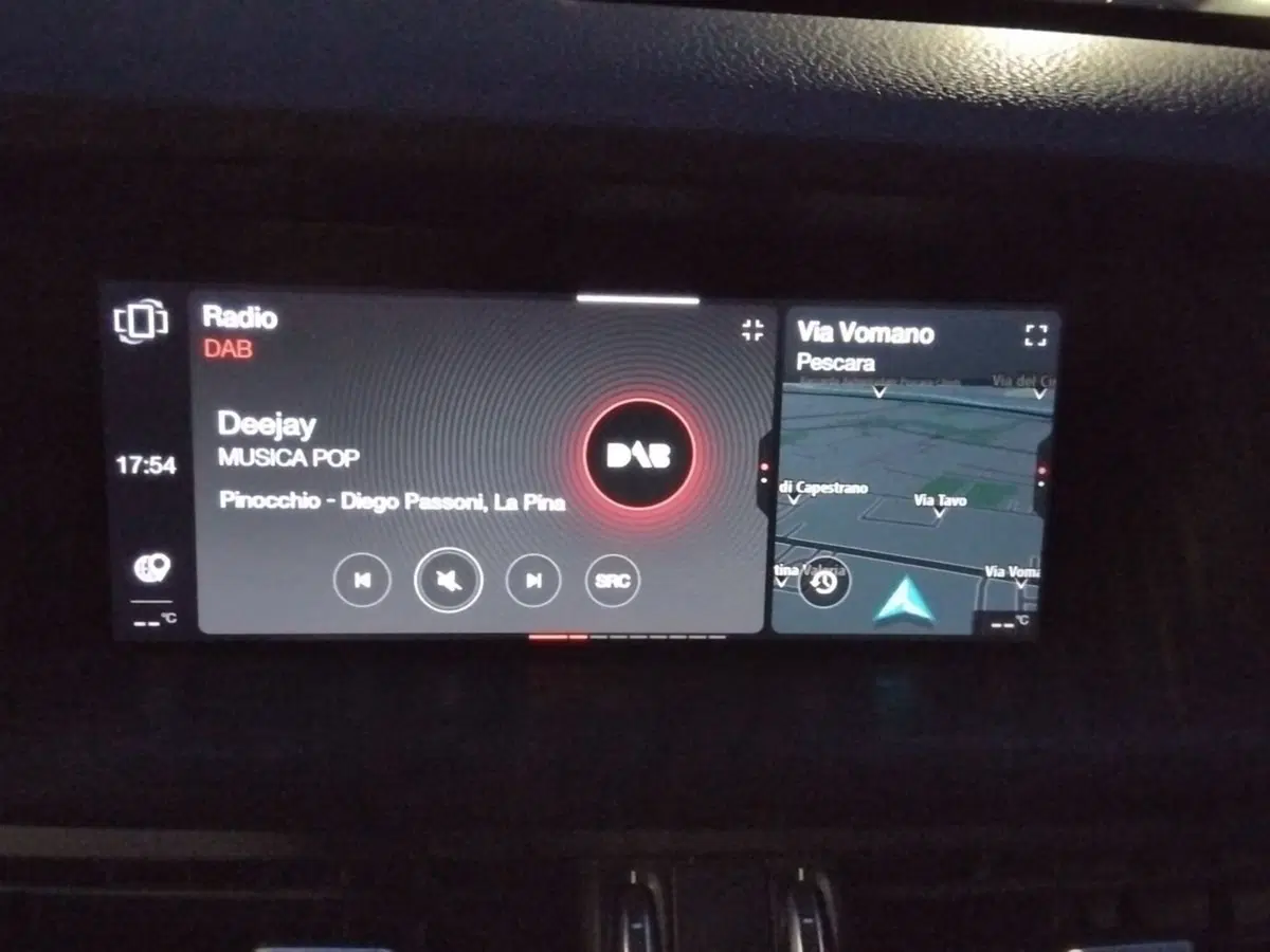 Alfa Romeo Stelvio usata a Pescara (11)