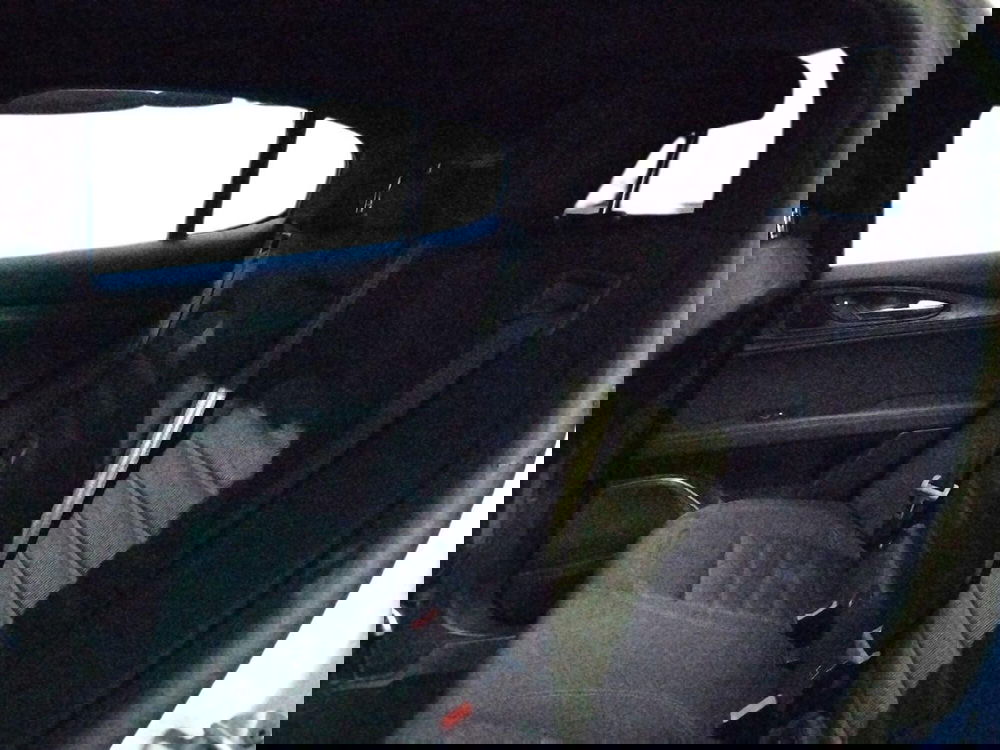 Alfa Romeo Stelvio usata a Pescara (14)