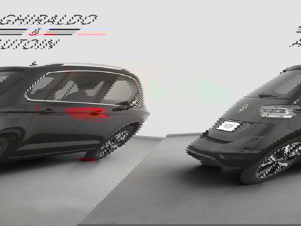 Volkswagen Touran usata a Padova (11)