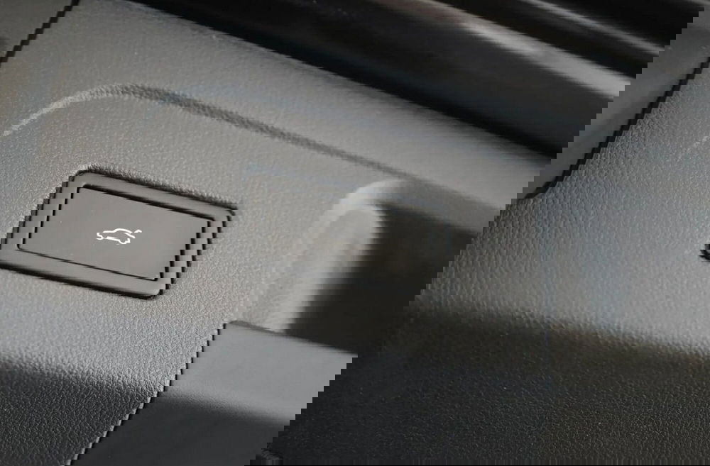 Volkswagen Touran usata a Padova (9)