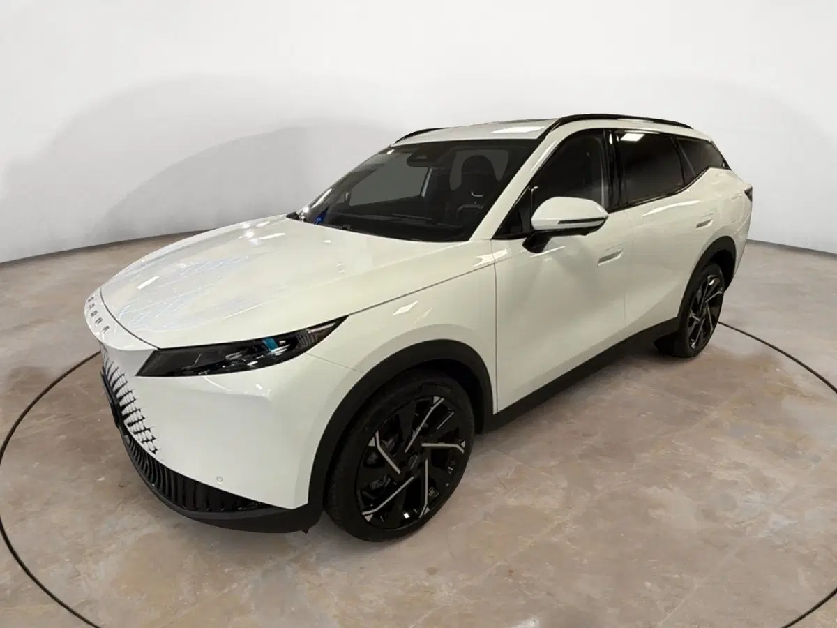 Omoda Omoda 7 SHS-P nuova a Vercelli