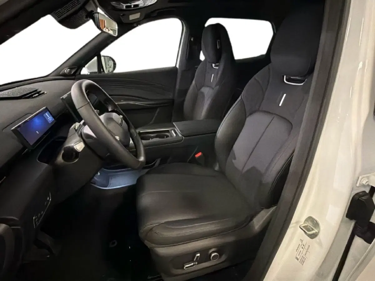 Omoda Omoda 7 SHS-P nuova a Vercelli (11)