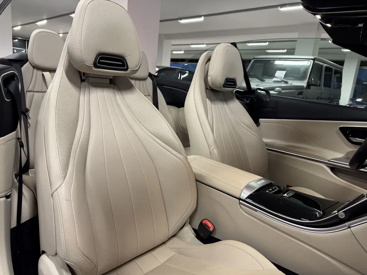 Mercedes-Benz CLE Cabrio usata a Messina (8)