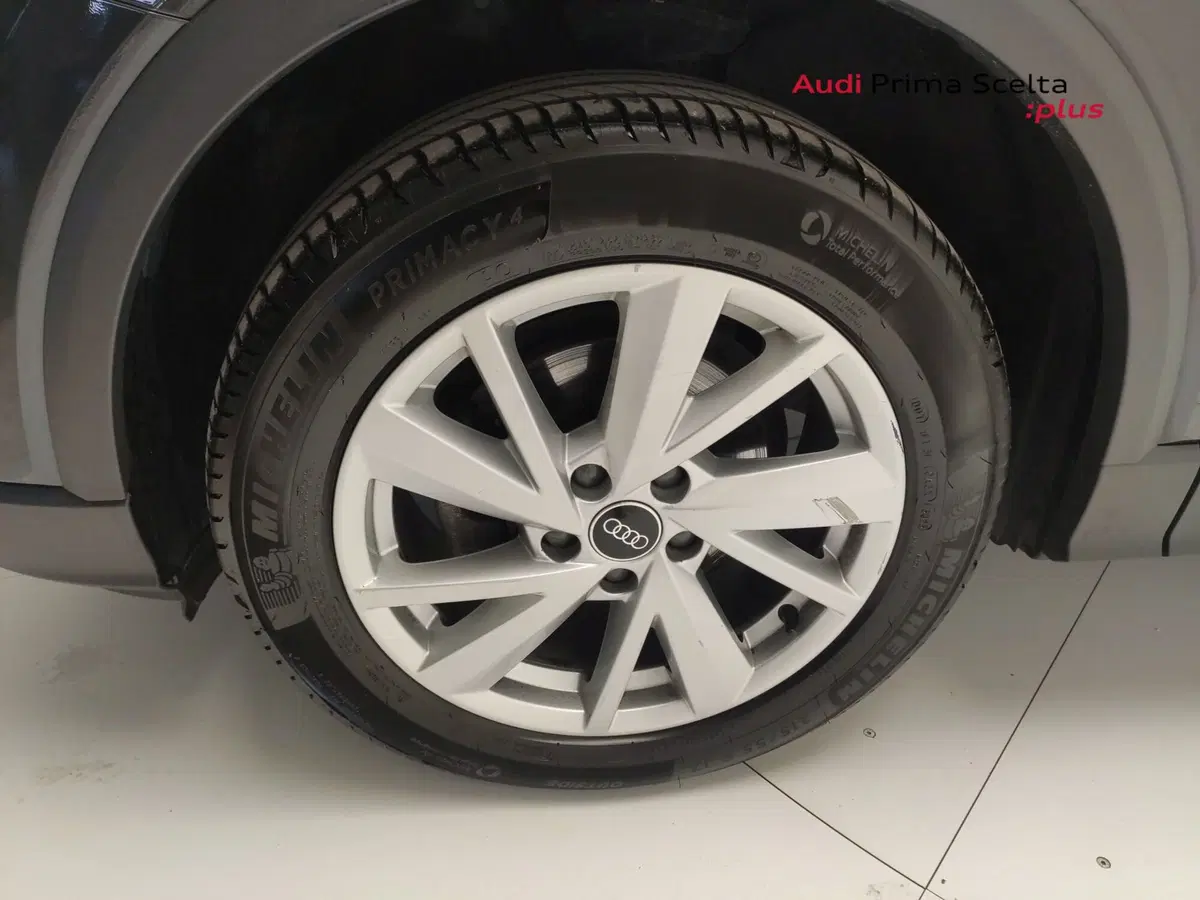 Audi Q2 usata a Avellino (11)