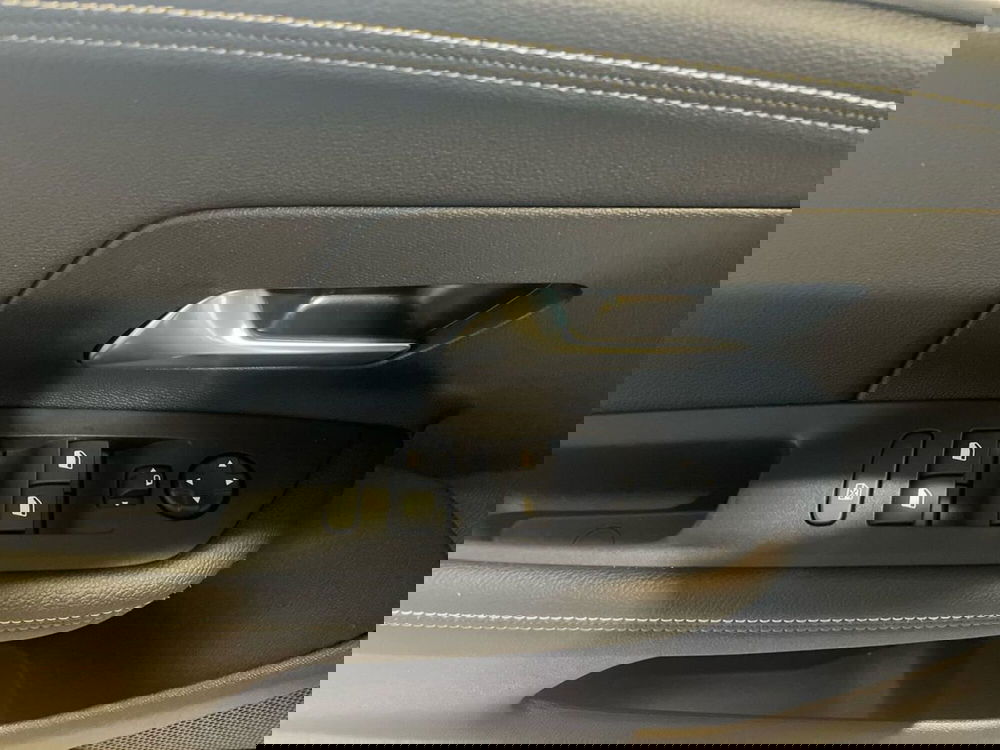 Opel Mokka nuova a Salerno (13)