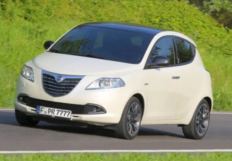Lancia Ypsilon usata a Palermo (14)