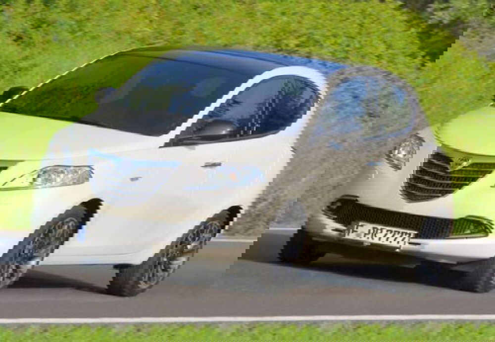 Lancia Ypsilon usata a Palermo (14)