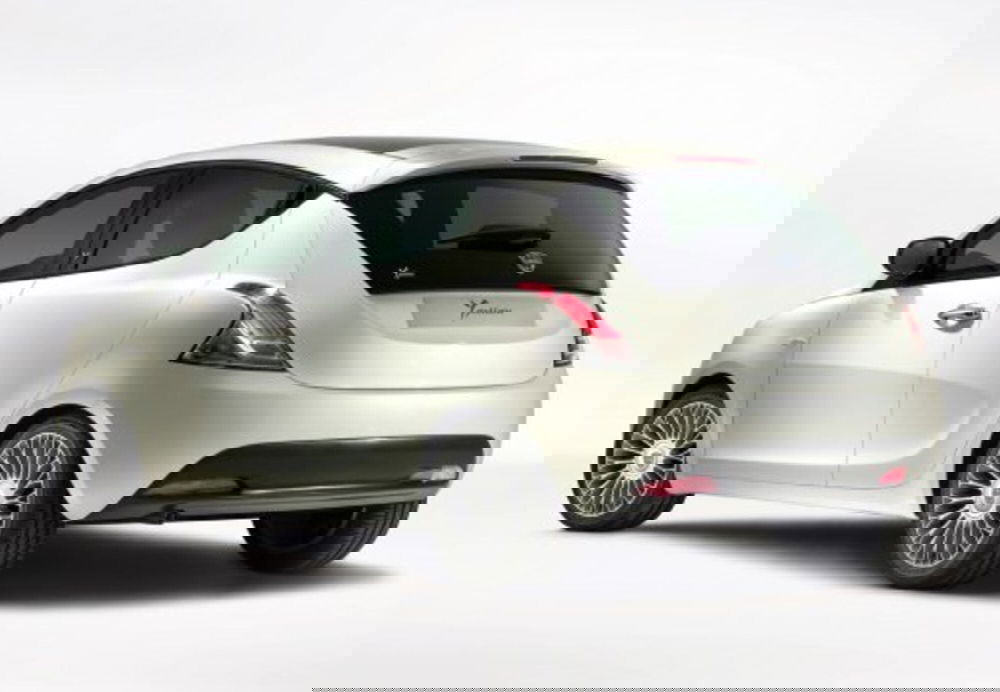 Lancia Ypsilon usata a Palermo (19)