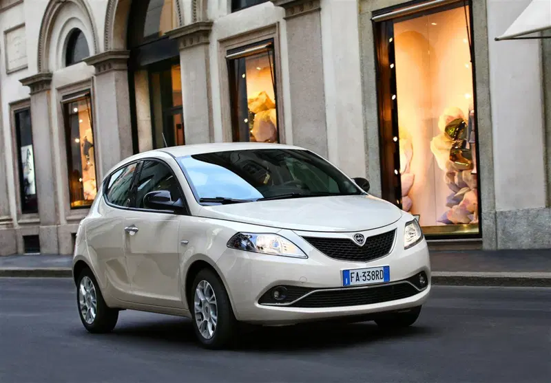 Lancia Ypsilon usata a Palermo (5)