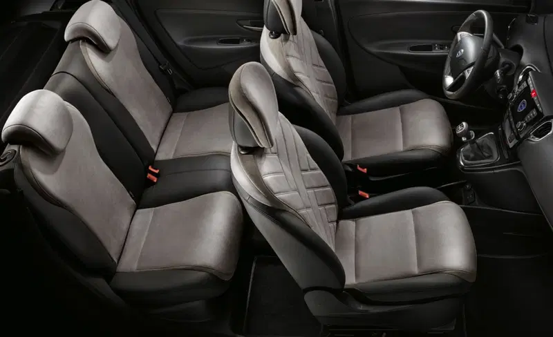 Lancia Ypsilon usata a Palermo (8)
