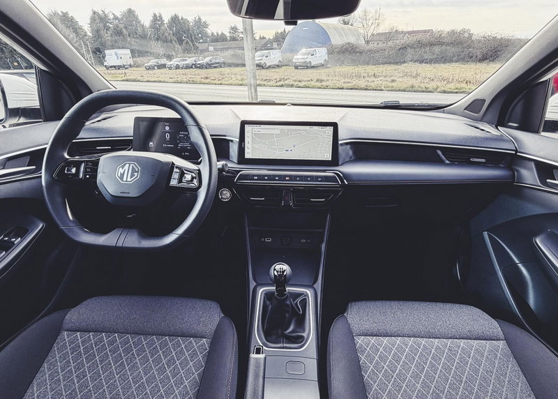 Mg MG3 nuova a Novara (9)