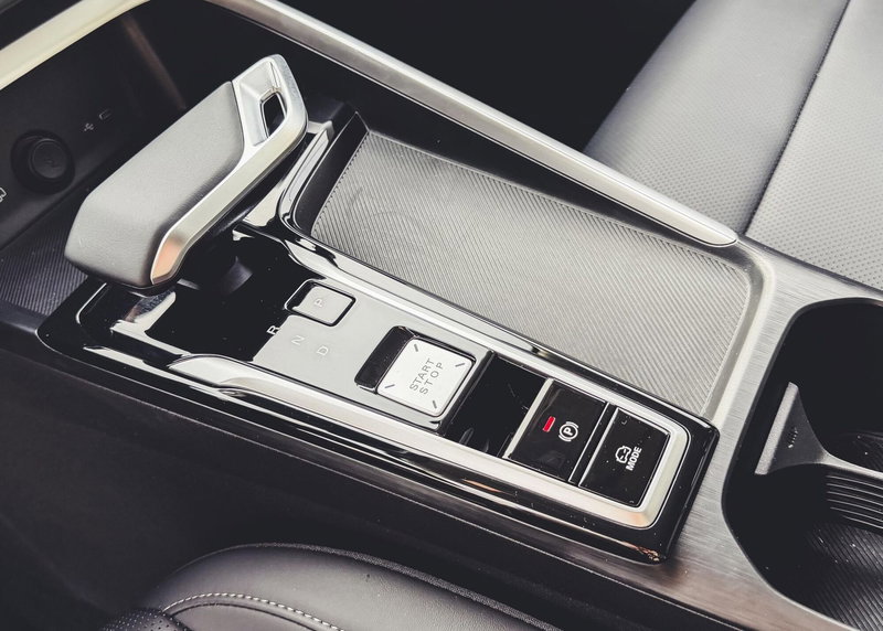 Mg ZS nuova a Novara (10)