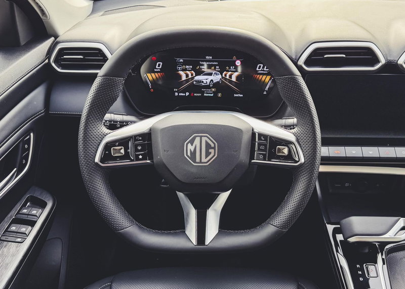 Mg ZS nuova a Novara (15)