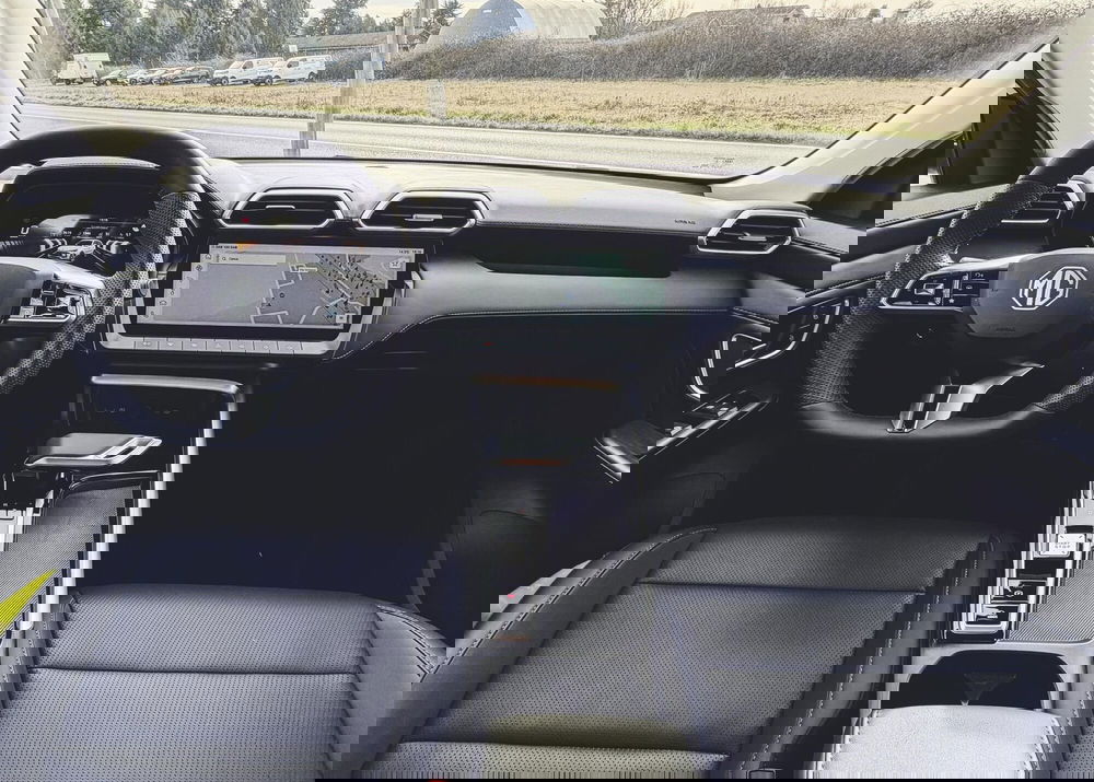 Mg ZS nuova a Novara (8)