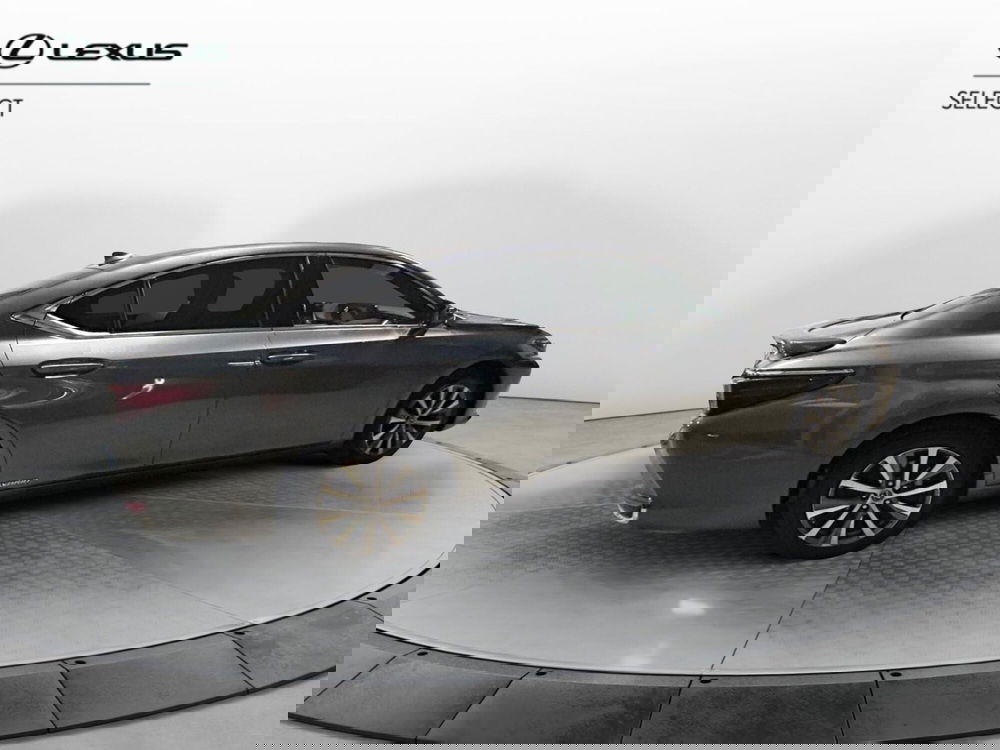 Lexus ES usata a Bergamo (14)