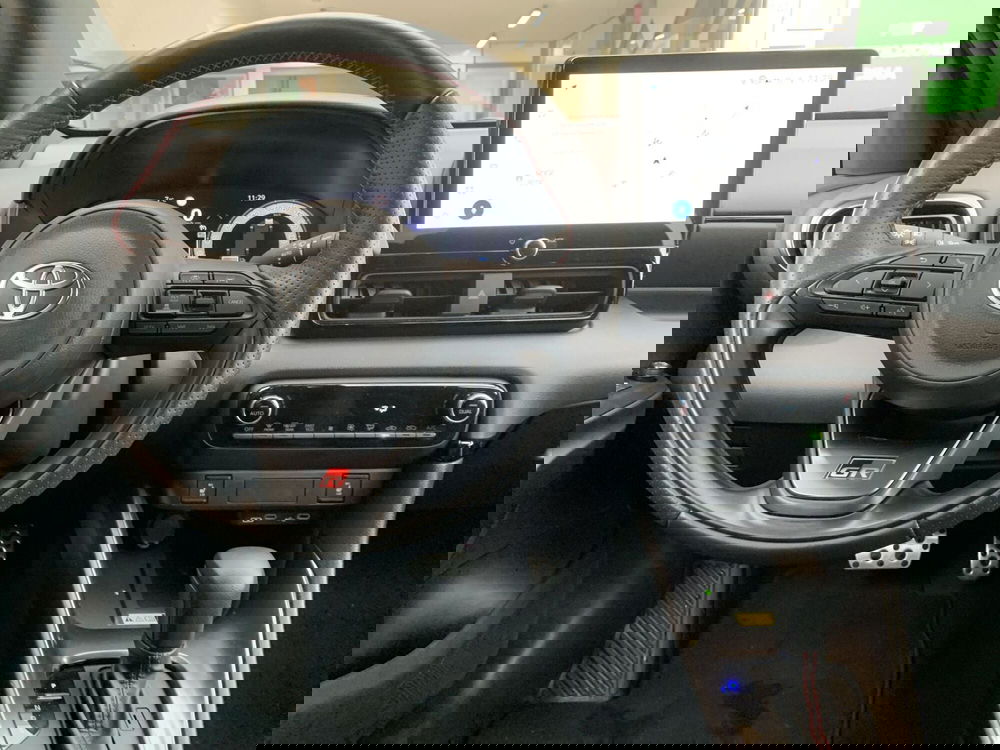 Toyota Yaris GR Sport nuova a Bergamo (10)