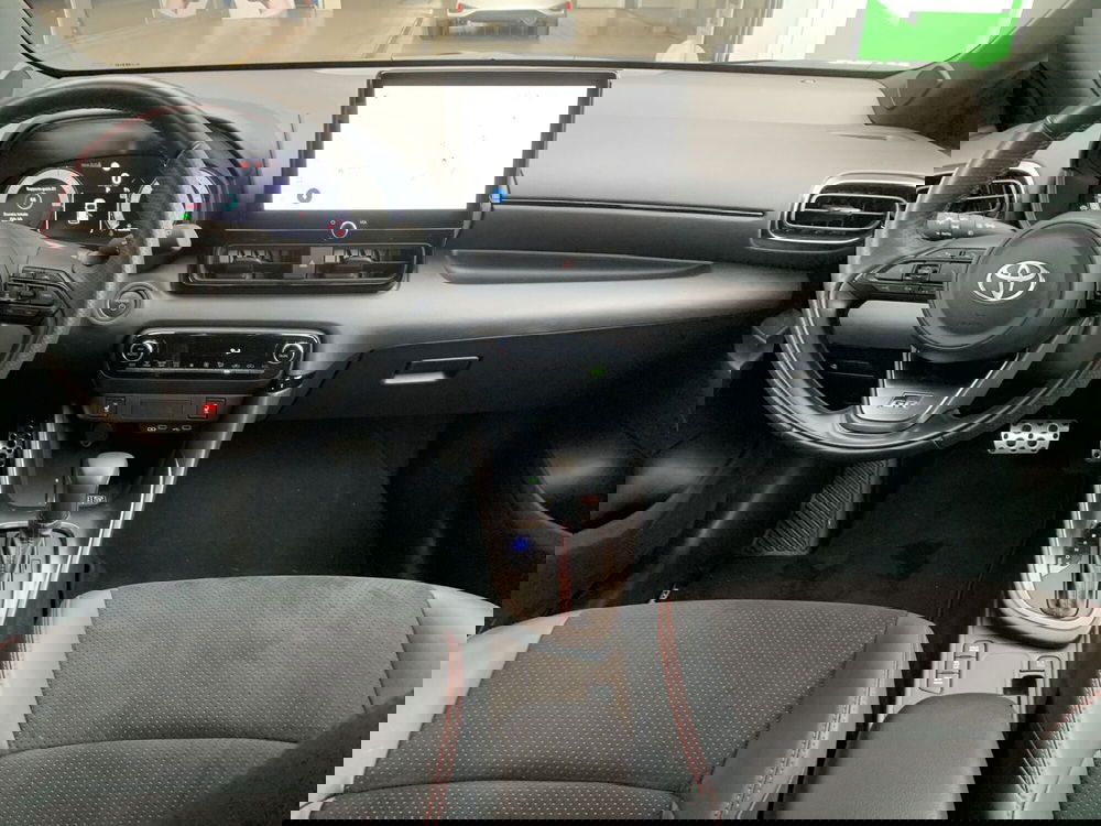 Toyota Yaris GR Sport nuova a Bergamo (9)