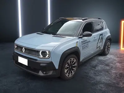 Renault Renault 4 Iconic comfort range 150cv del 2025 usata a Colleferro