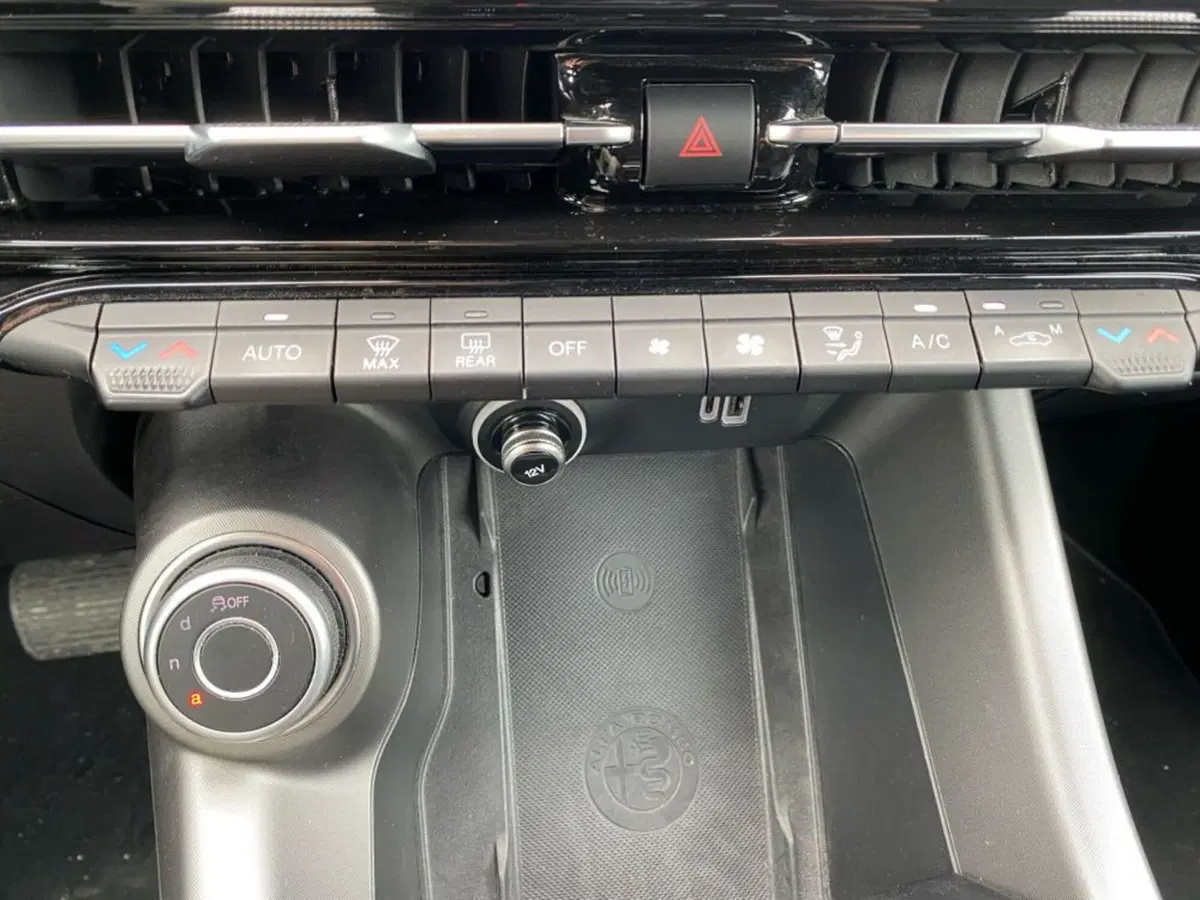 Alfa Romeo Tonale usata a Salerno (20)