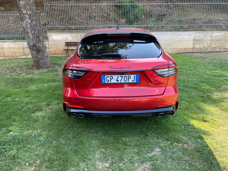 Maserati Levante usata a Salerno (11)