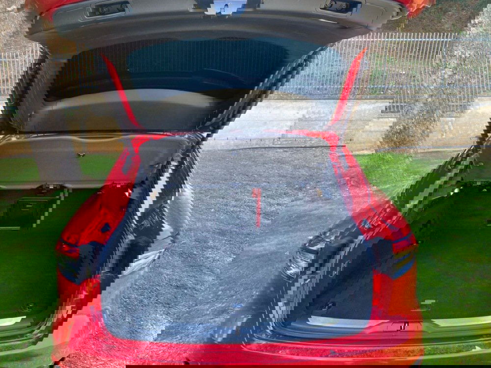 Maserati Levante usata a Salerno (13)