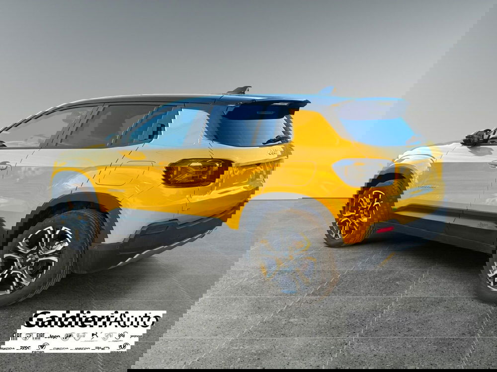 Jeep Avenger nuova a Salerno (3)