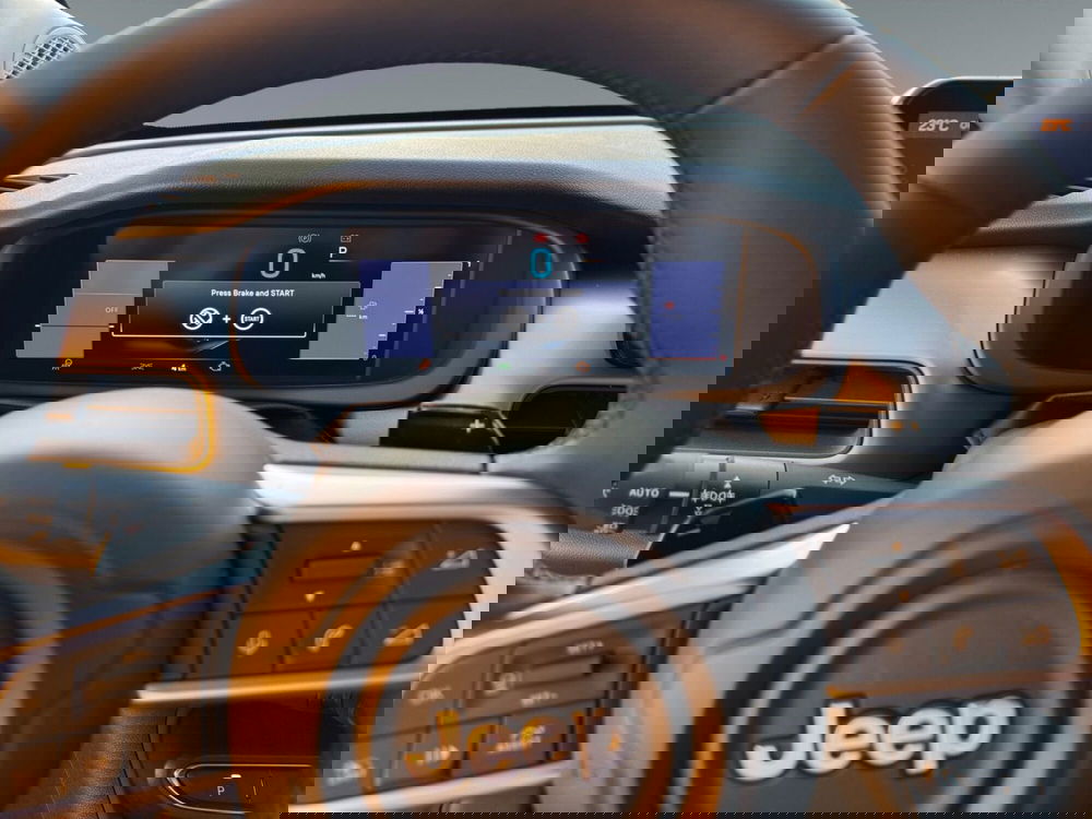 Jeep Avenger nuova a Salerno (8)