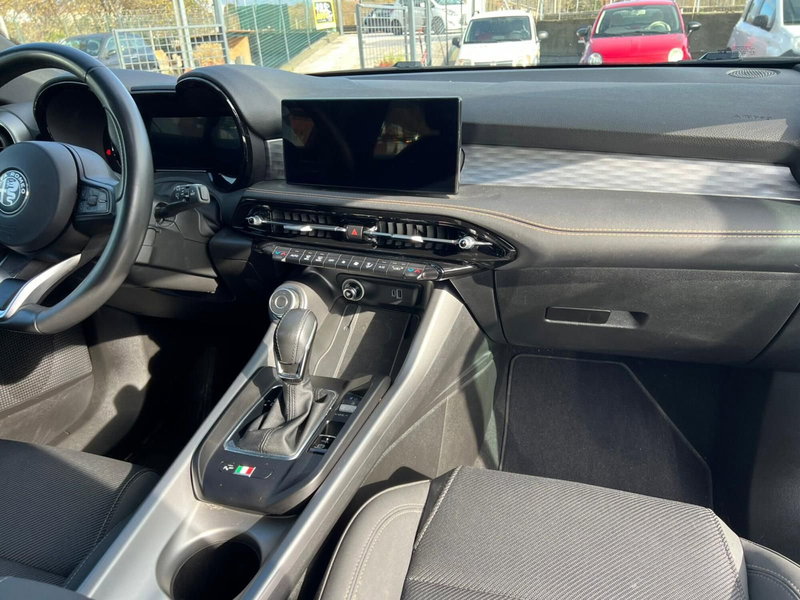 Alfa Romeo Tonale usata a Salerno (8)
