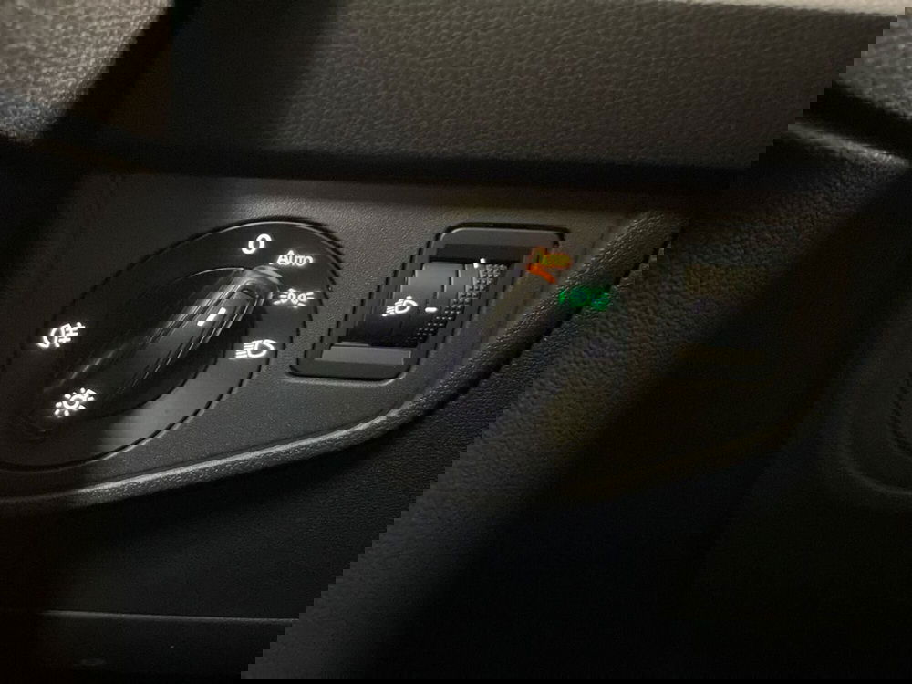 Volkswagen Polo nuova a Prato (19)