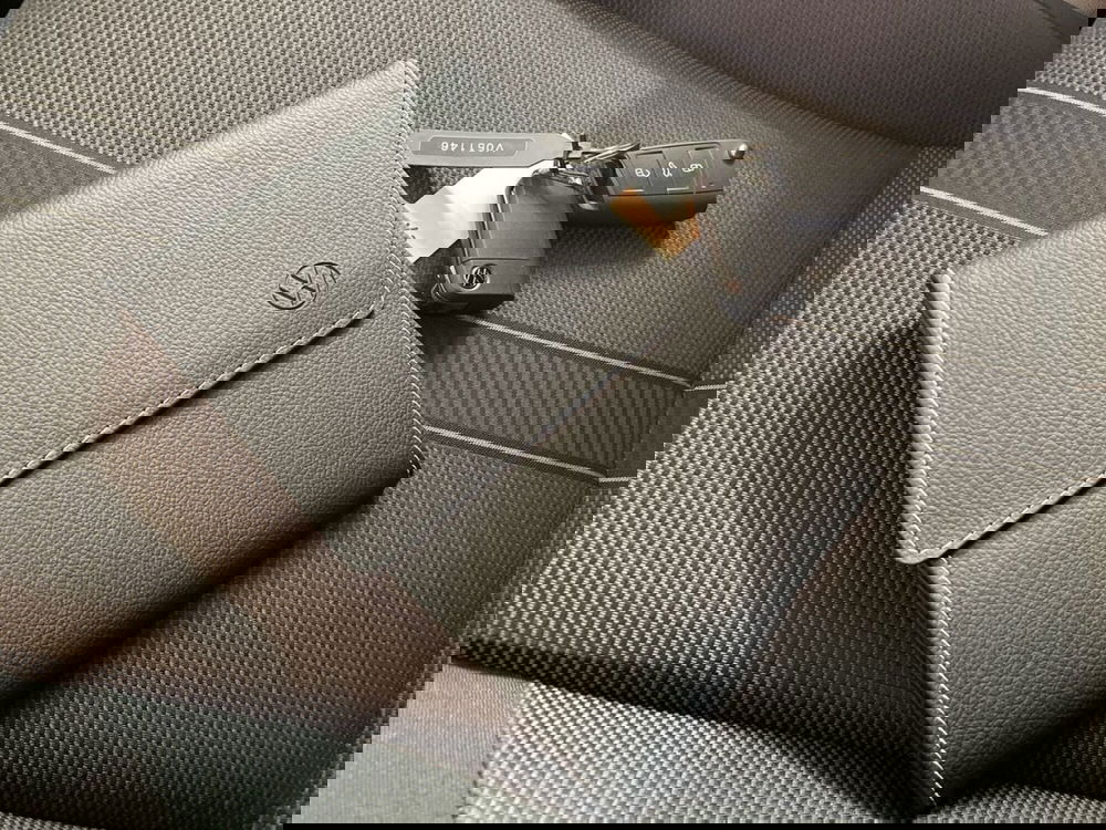 Volkswagen T-Roc nuova a Prato (20)