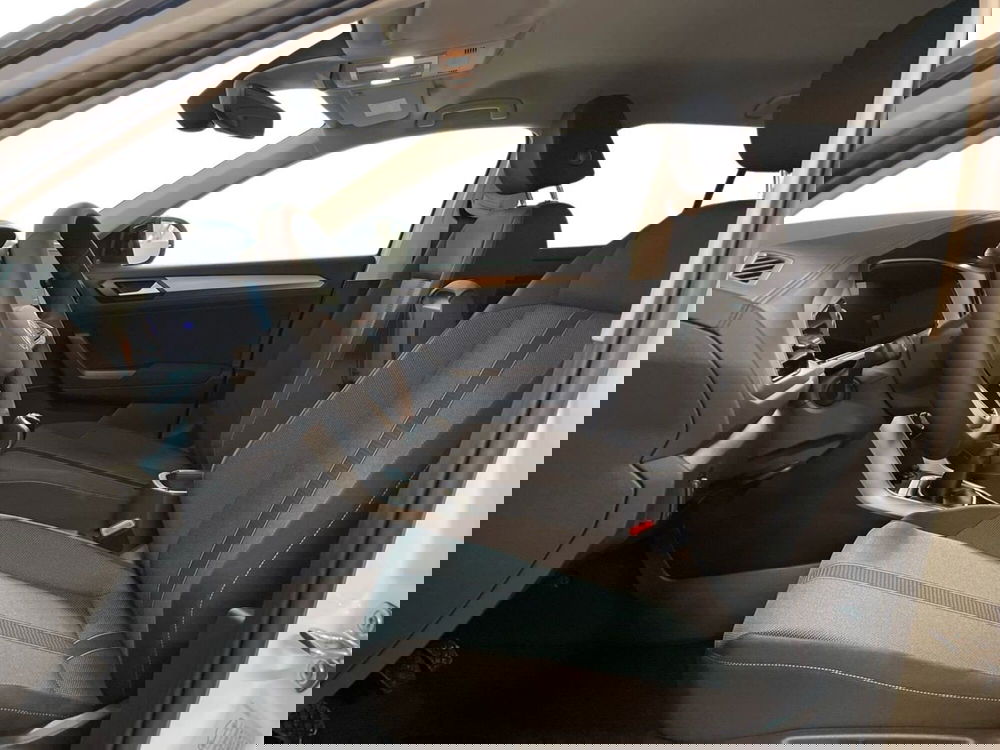 Volkswagen T-Roc nuova a Prato (9)